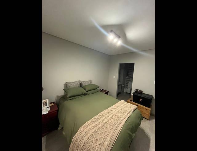 2 BEDROOM PROPERTY TO RENT IN MENLO PARK